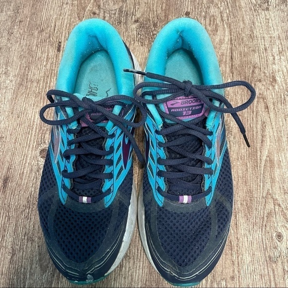 Brooks Addiction 13 Women's Running Shoes - Picture 3 of 6